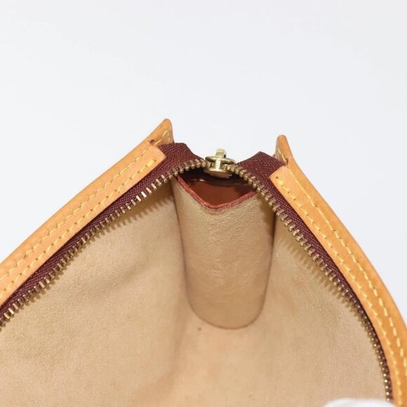 LOUIS VUITTON Nomad Leather Bucket PM Pouch Beige LV Auth 141449 - Picture 13 of 16